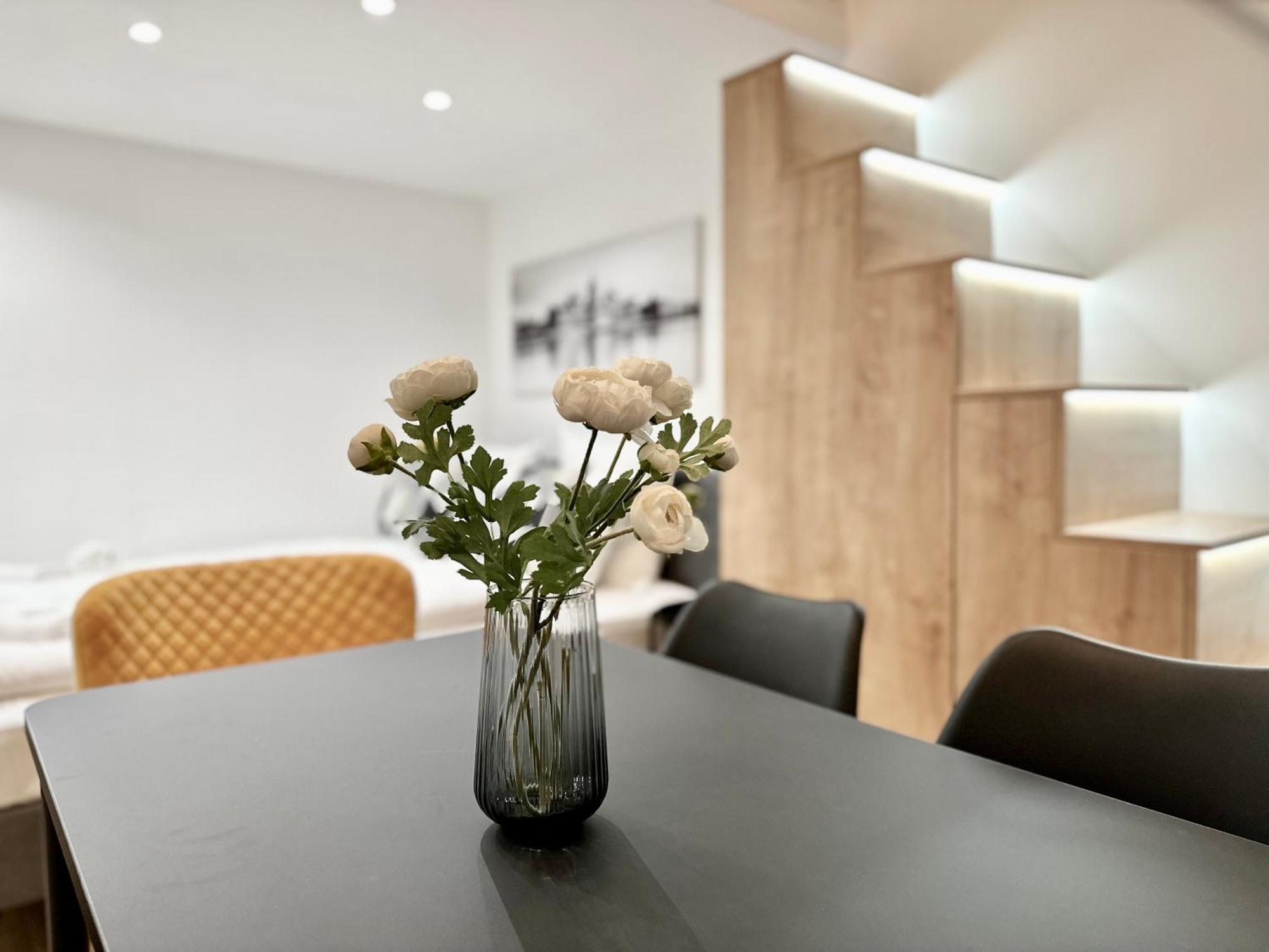 Premium Apartment By Hi5- Brody Street Budapest Eksteriør bilde