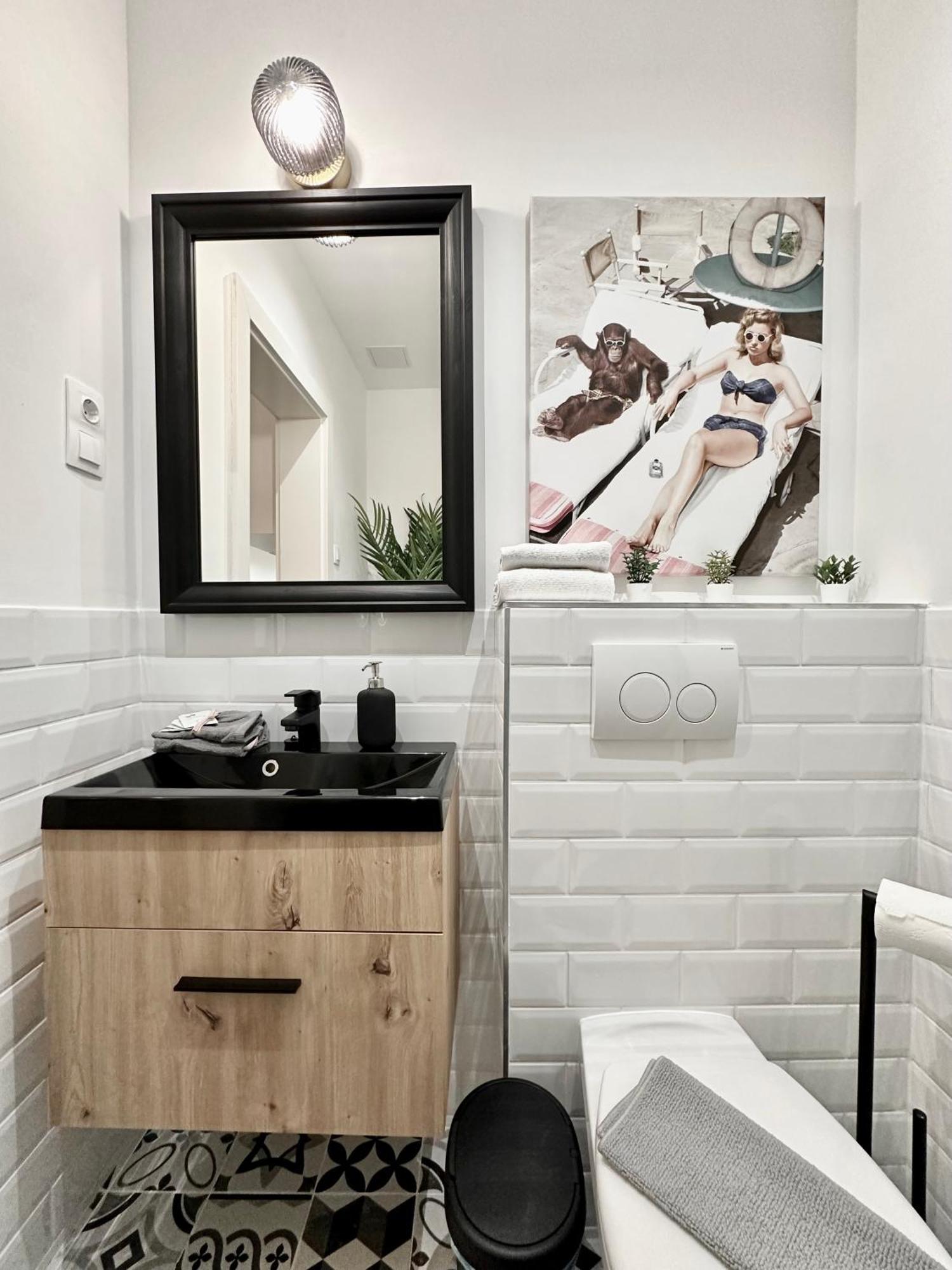 Premium Apartment By Hi5- Brody Street Budapest Eksteriør bilde