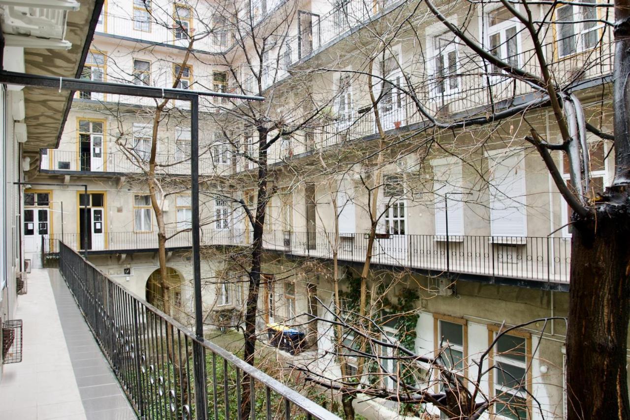 Premium Apartment By Hi5- Brody Street Budapest Eksteriør bilde