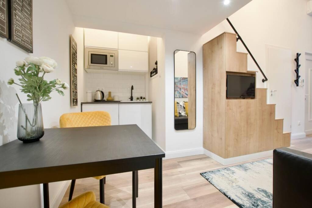 Premium Apartment By Hi5- Brody Street Budapest Eksteriør bilde